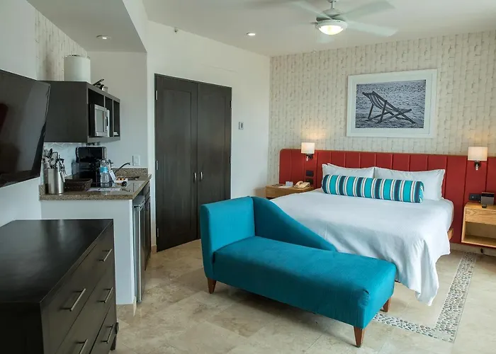 Hotel Corazon Cabo, A Noble House